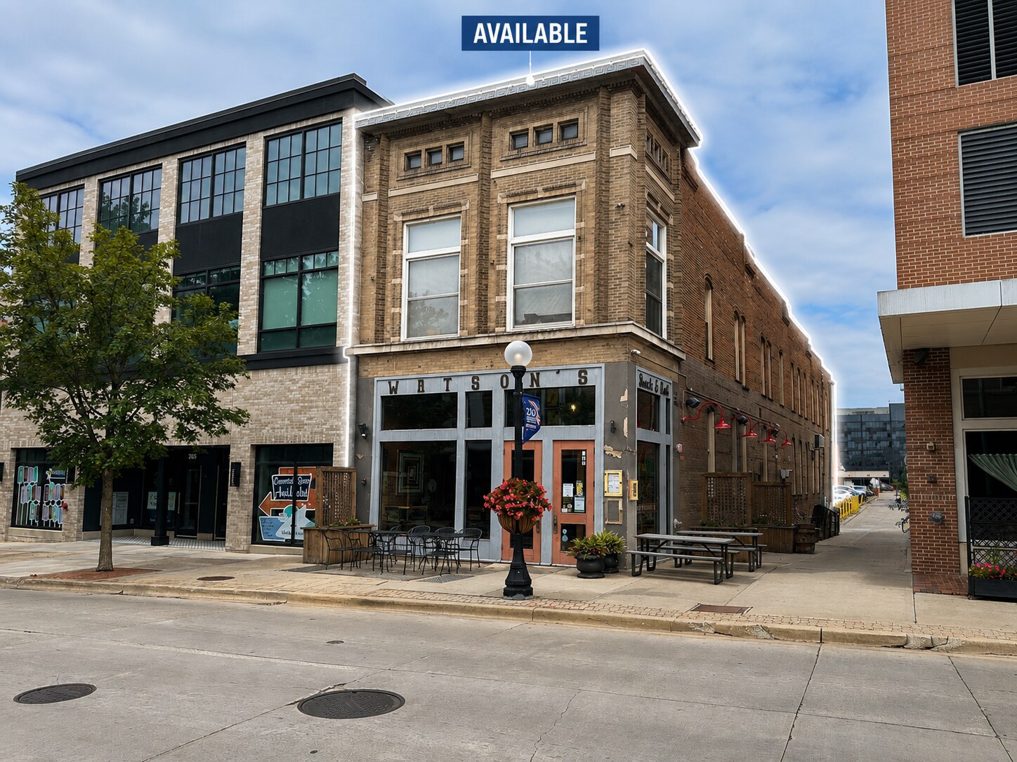 211 N Neil St, Champaign, IL for lease Primary Photo- Image 1 of 5
