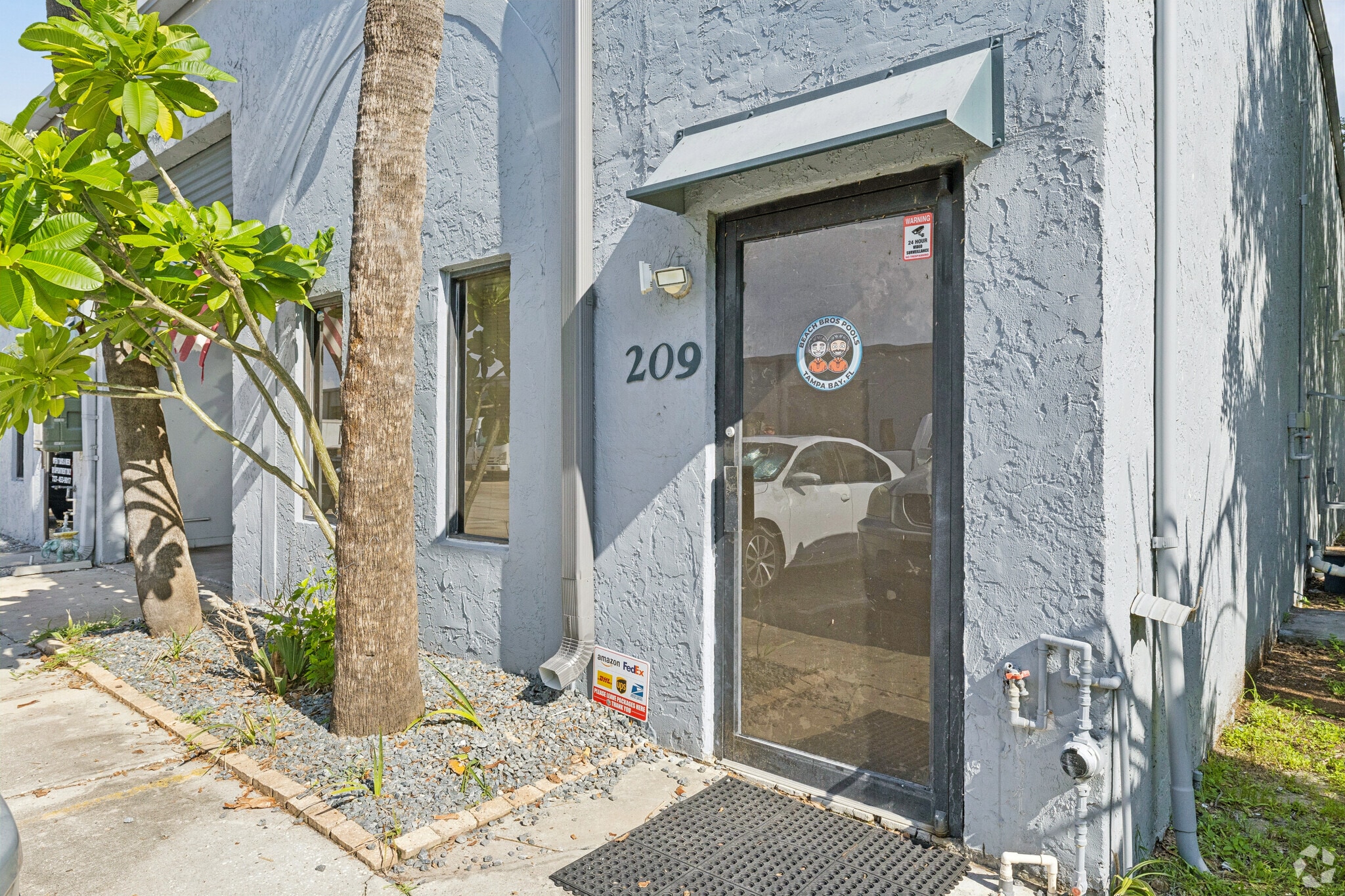 11999 N 49th St, Clearwater, FL à louer Photo du bâtiment- Image 1 de 8