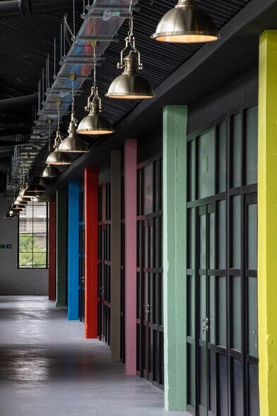 Mowat Industrial Estate, Watford à louer - Photo du bâtiment - Image 3 de 13