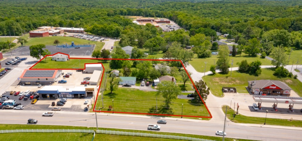 Hi Crest St, Hillsboro, MO for sale Primary Photo- Image 1 of 3