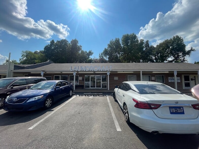 4064 Saint Elmo Ave, Memphis, TN for sale - Building Photo - Image 3 of 9