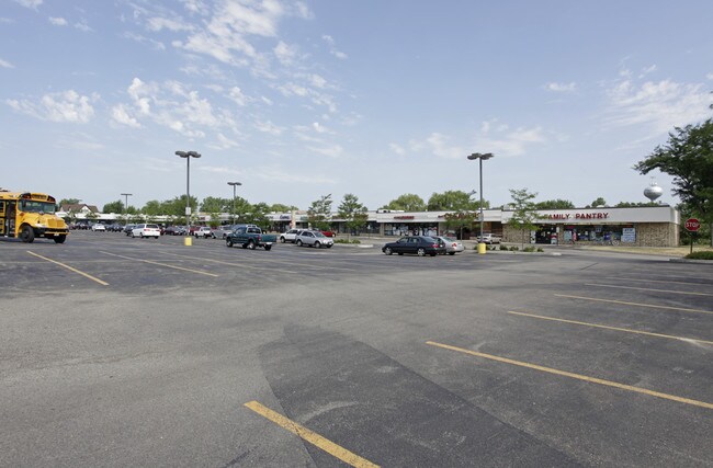 Plus de détails pour 1710-1772 W Algonquin Rd, Schaumburg, IL - Commerce de détail à louer