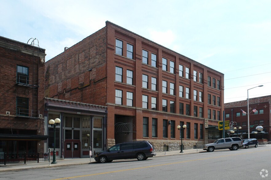 201 N 8th St, Lincoln, NE for lease - Building Photo - Image 2 of 3