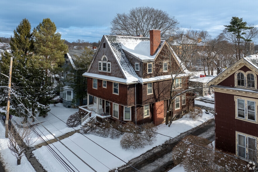 24 W Emerson St, Melrose, MA for sale - Primary Photo - Image 1 of 5