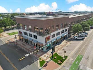 Plus de détails pour 330 Austin Ave, Waco, TX - Commerce de détail à louer