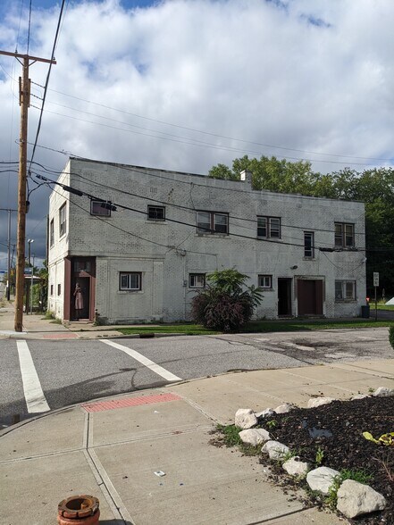 576 E 152nd St, Cleveland, OH à vendre - Photo du bâtiment - Image 2 de 24