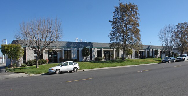 Plus de détails pour 28170 Avenue Crocker, Valencia, CA - Industriel à louer