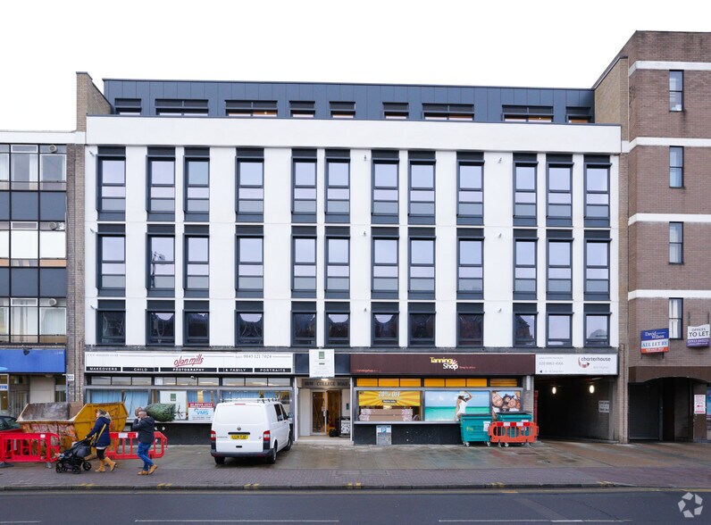 88-98 College Rd, Harrow à louer - Photo du bâtiment - Image 3 de 4