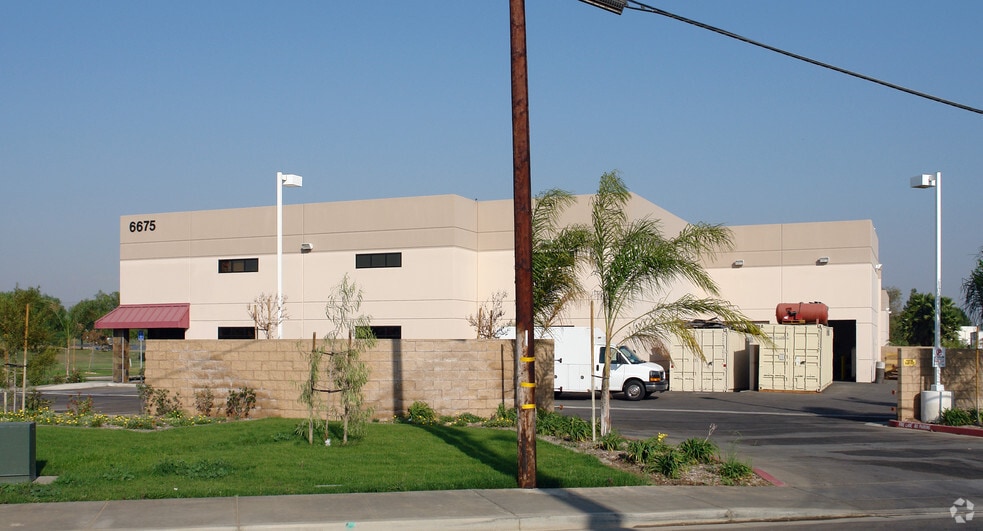 6675 Doolittle Ave, Riverside, CA for lease - Building Photo - Image 3 of 3