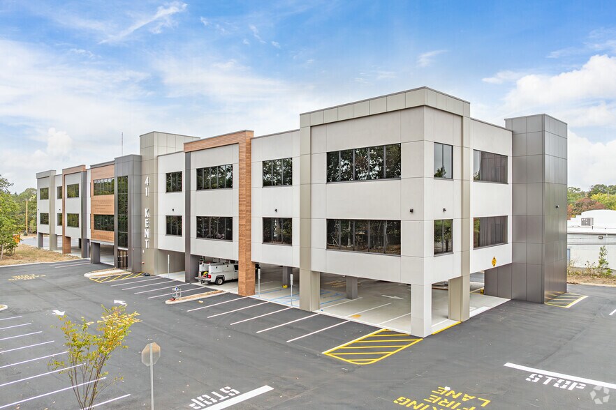 41 Kent Rd, Howell, NJ à louer - Photo du bâtiment - Image 1 de 10