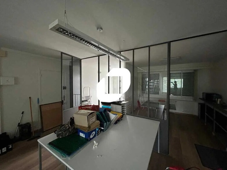 Bureau dans Chevilly-Larue à louer - Photo intérieure - Image 2 de 9