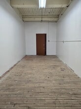 208 S Pulaski St, Baltimore, MD for lease Interior Photo- Image 1 of 3
