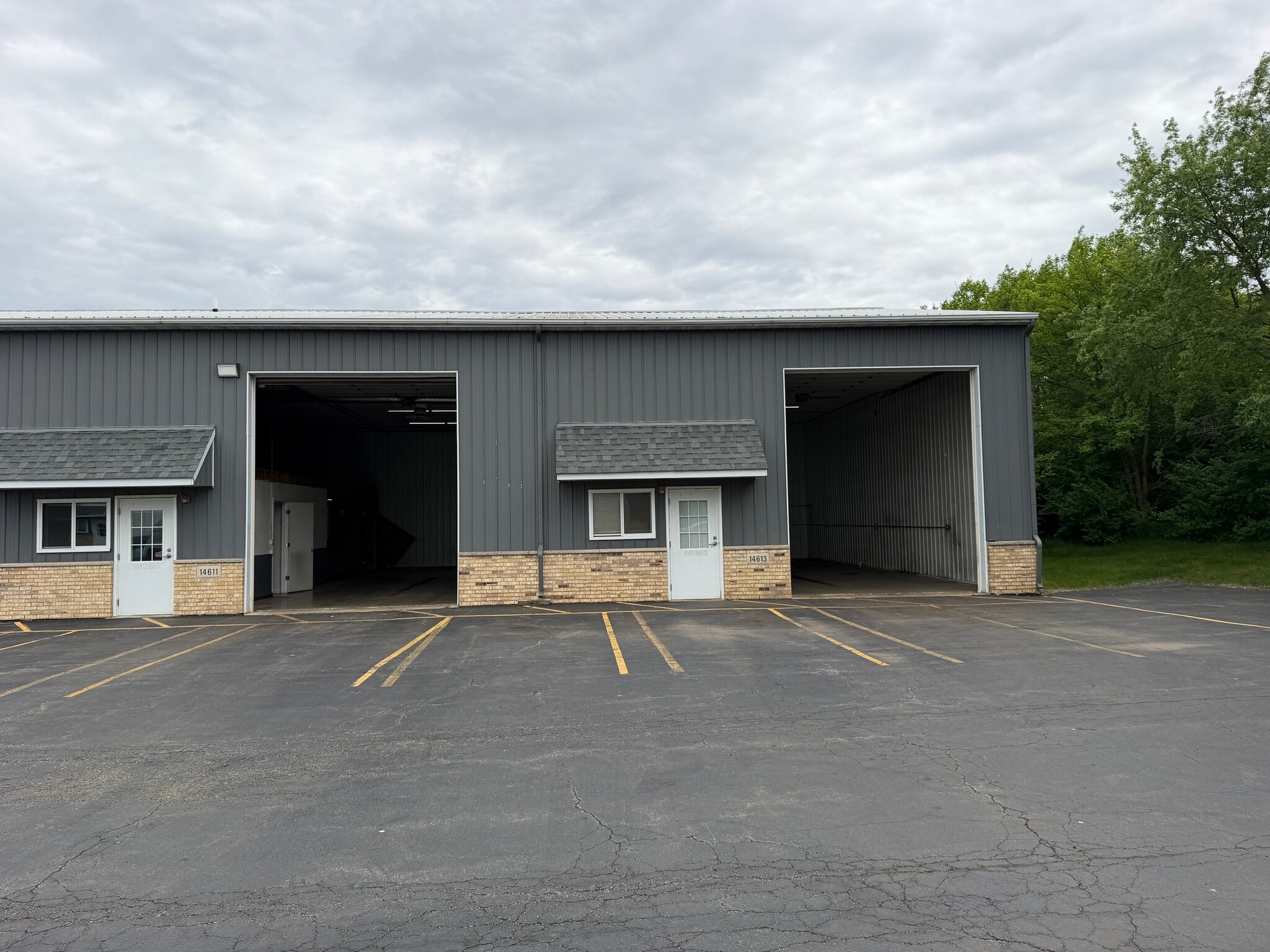 14611 W Edison Dr, New Lenox, IL for lease Building Photo- Image 1 of 19