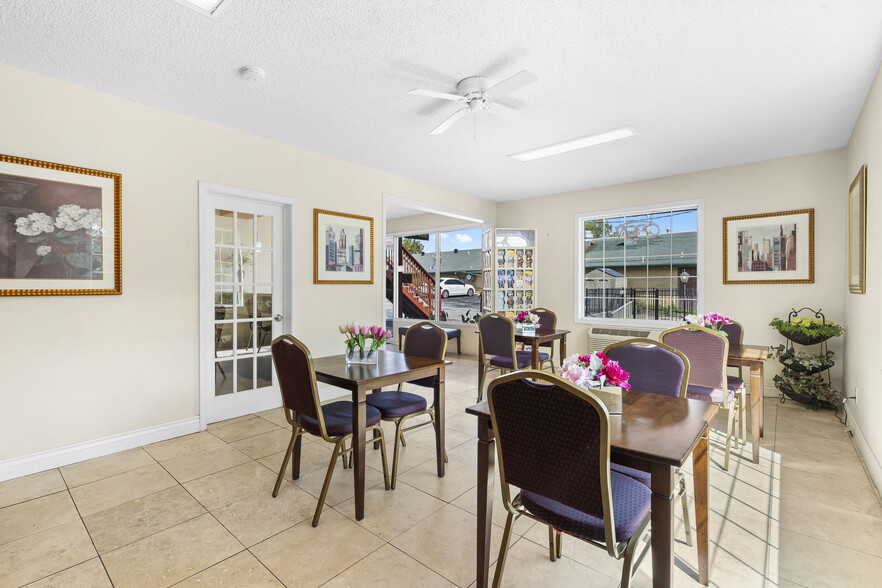 1325 W Highway 76, Branson, MO à vendre - Photo du bâtiment - Image 3 de 41