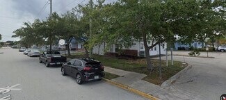 Plus de détails pour 2 Commercial Properties - 1322 Oak St. – Bureau à vendre, Melbourne, FL