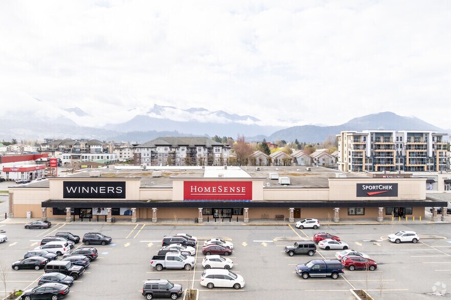 45610 Luckakuck Way, Chilliwack, BC à louer - Photo du bâtiment - Image 2 de 2