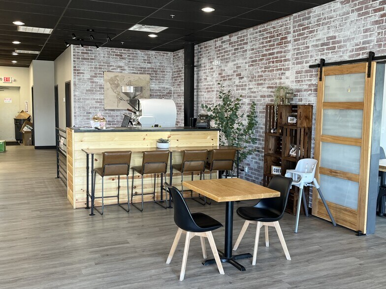 18960 NE 23rd St, Harrah, OK à louer - Photo intérieure - Image 3 de 7