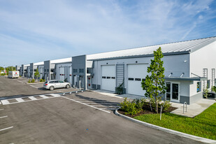 Tollhouse Industrial Suites of Naples-Bldg#10 - Entrepôt