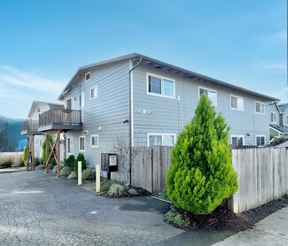 Plus de détails pour 8220-8236 N Edison St, Portland, OR - Multi-résidentiel à vendre