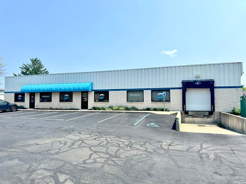 15252 Stony Creek Way, Noblesville, IN for sale - Building Photo - Image 2 of 9