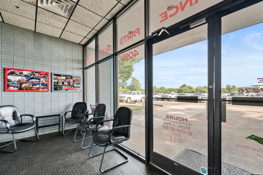 4095 Old Salisbury Rd, Lexington, NC for lease - Building Photo - Image 2 of 25