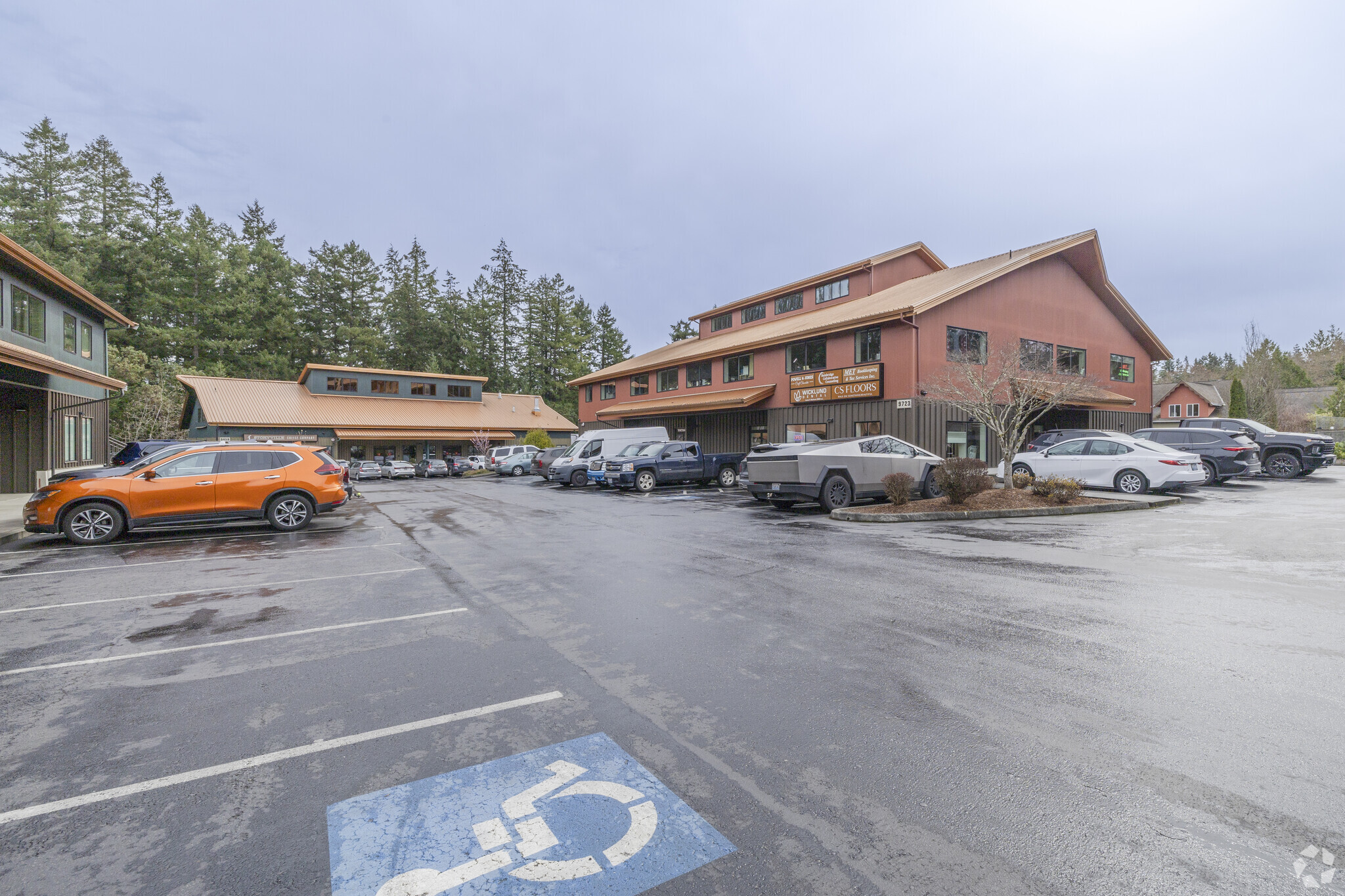 9723 Coppertop Loop NE, Bainbridge Island, WA for sale Primary Photo- Image 1 of 10