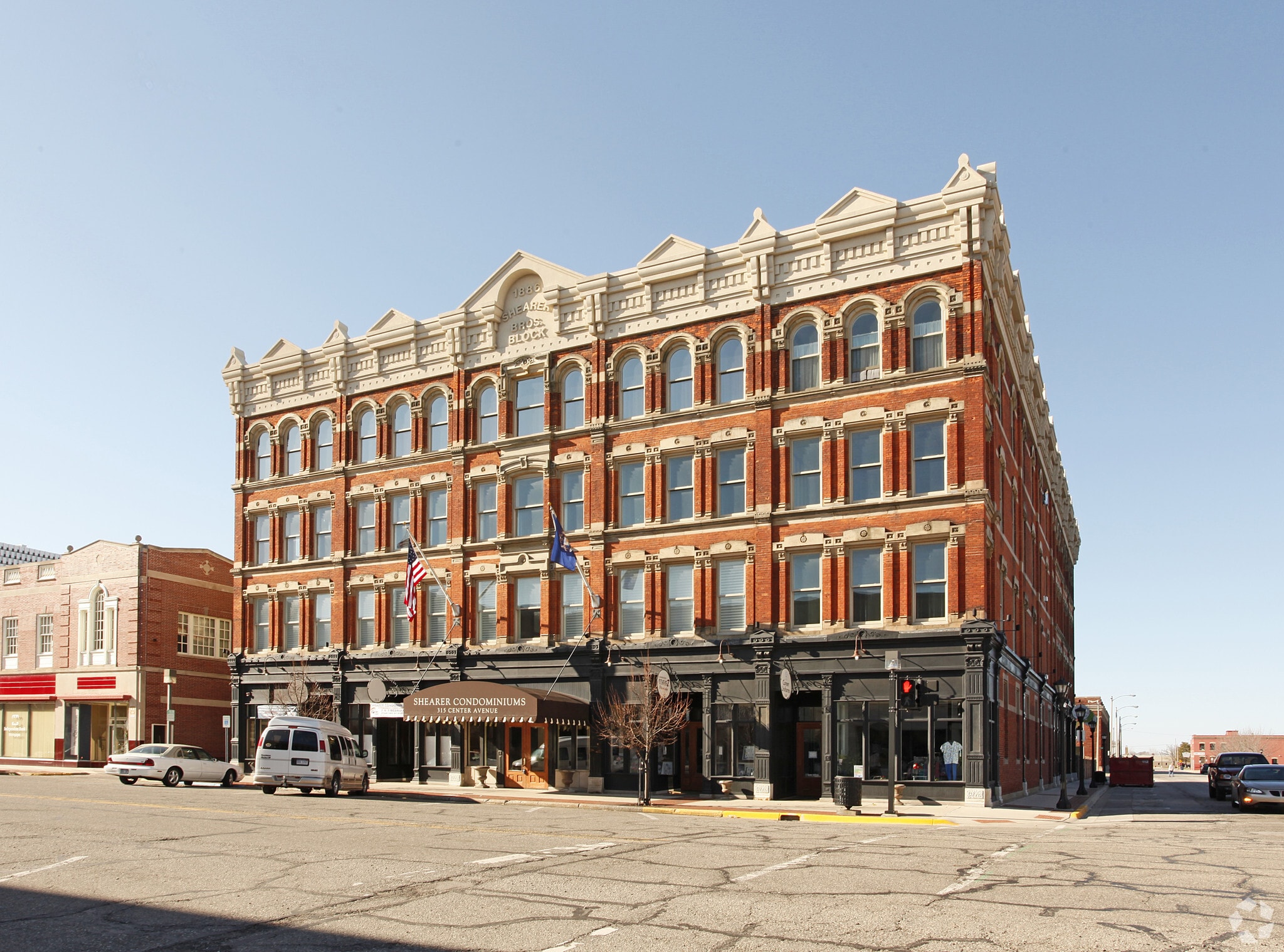 311-321 Center Ave, Bay City, MI à vendre Photo principale- Image 1 de 22