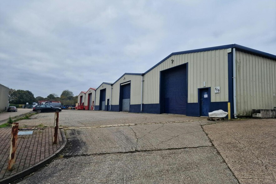 Lasham, Lasham for lease - Building Photo - Image 3 of 5