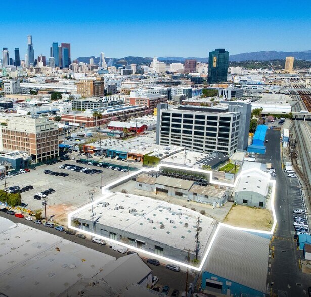 2136 Bay St, Los Angeles, CA à vendre - Photo du bâtiment - Image 2 de 3