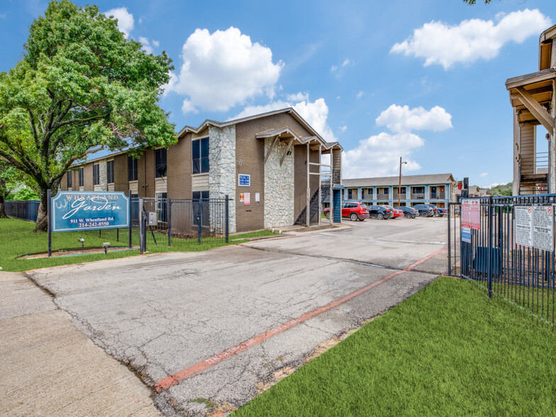 911 W Wheatland Rd, Dallas, TX à vendre - Photo du bâtiment - Image 1 de 25