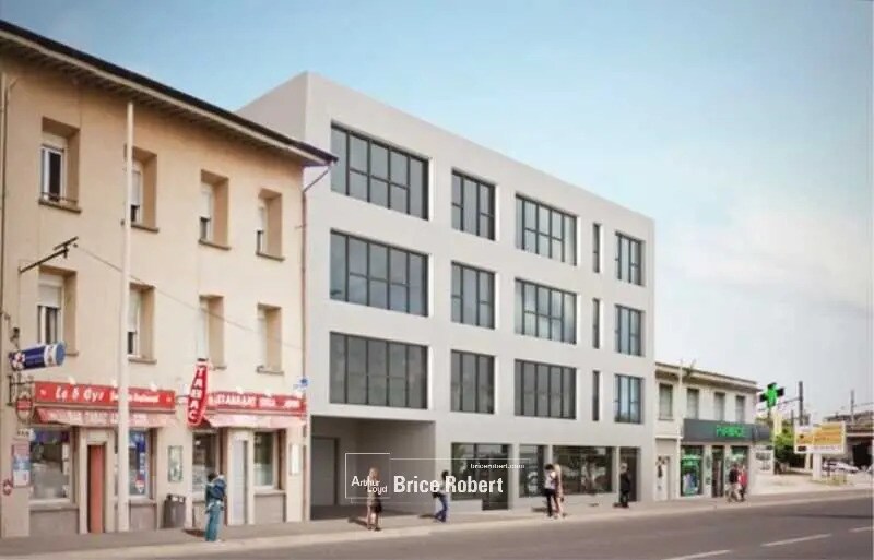 Office in Lyon for sale Building Photo- Image 1 of 6
