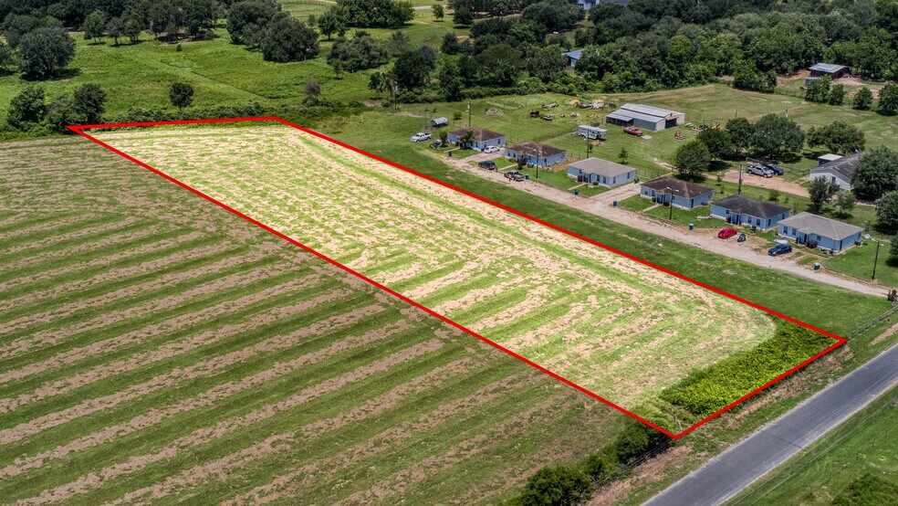 24659 Richards Rd, Hempstead, TX à vendre - Photo du bâtiment - Image 3 de 16