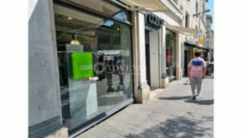 Retail in Nancy for lease Building Photo- Image 1 of 6