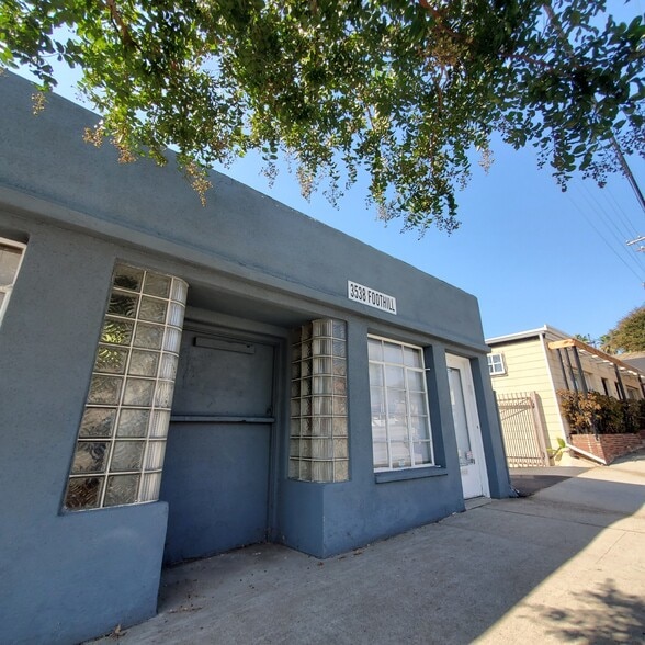 3538 Foothill Blvd, La Crescenta, CA for sale - Building Photo - Image 2 of 3