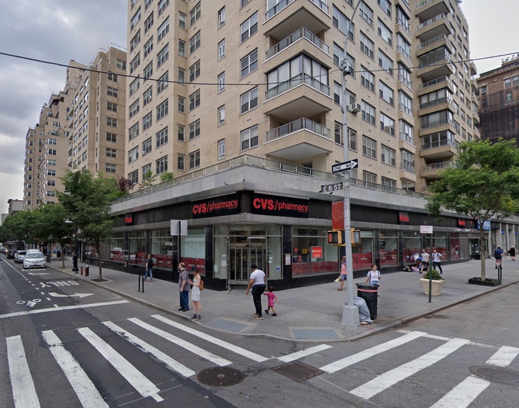 20 E 9th St, New York, NY for sale - Building Photo - Image 3 of 17