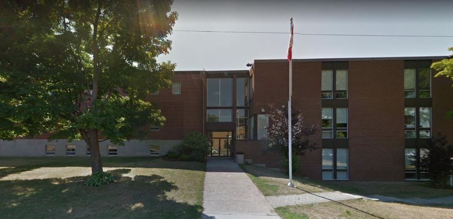 150 Peter St, Pembroke, ON for sale Primary Photo- Image 1 of 1