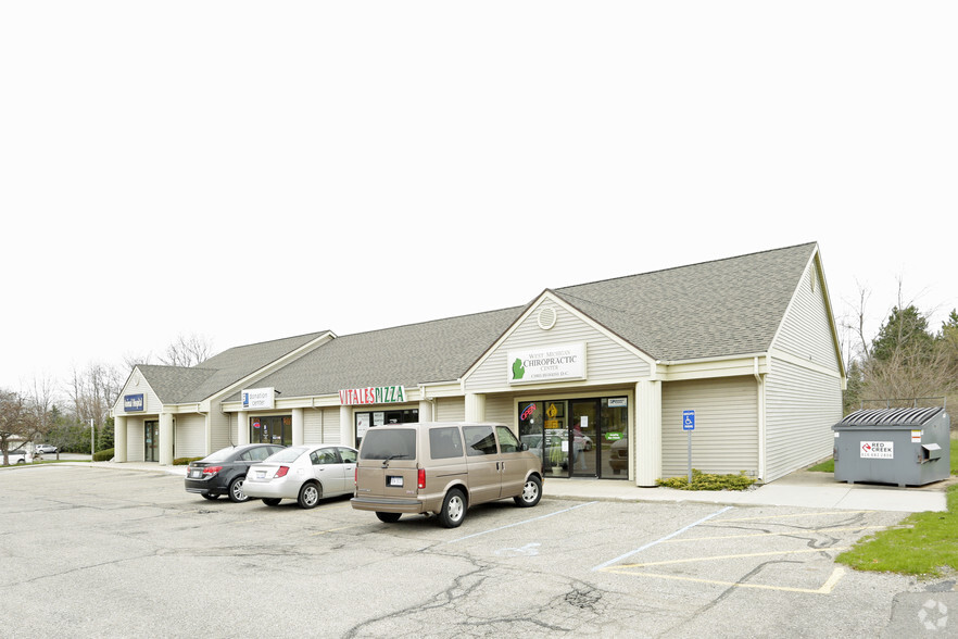 6461-6475 Belding Rd NE, Rockford, MI for lease - Building Photo - Image 2 of 2