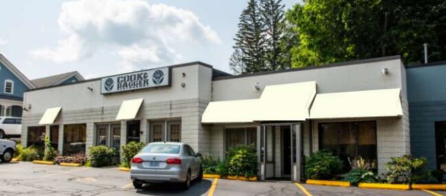 566 Putnam Pike, Greenville, RI à vendre Photo principale- Image 1 de 1