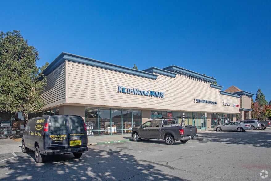 820 E Dunne Ave, Morgan Hill, CA à louer - Photo du bâtiment - Image 2 de 4