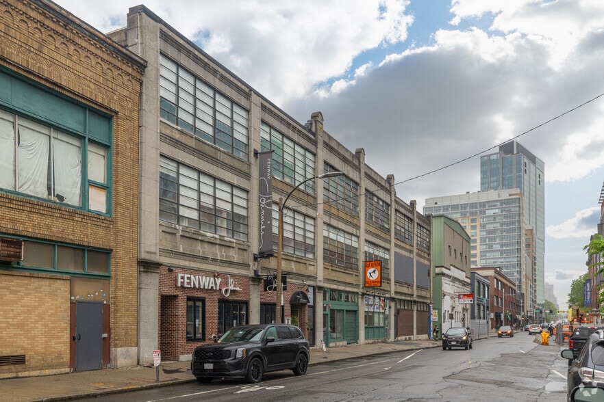 98 Brookline Ave, Boston, MA for lease - Building Photo - Image 3 of 6