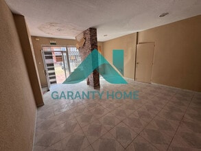 Retail in Cáceres, Cáceres for lease Interior Photo- Image 2 of 13