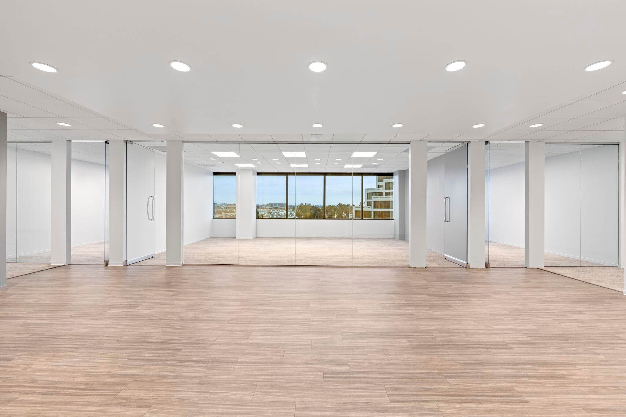 4660 La Jolla Village Dr, San Diego, CA for lease Interior Photo- Image 1 of 11