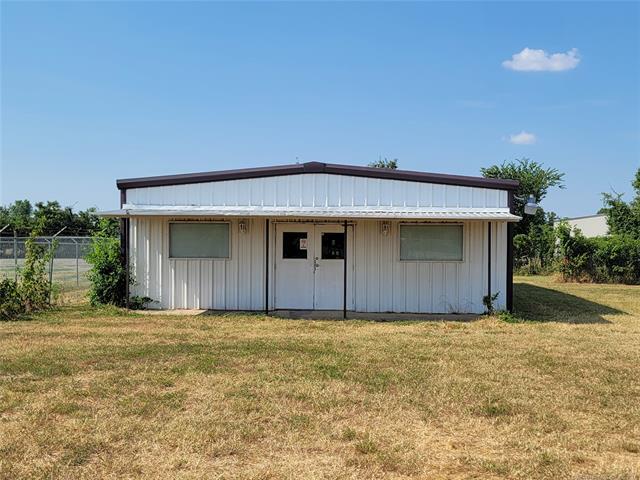 16379 State Hwy 9E, Eufaula, OK à vendre - Photo du b timent - Image 3 de 29