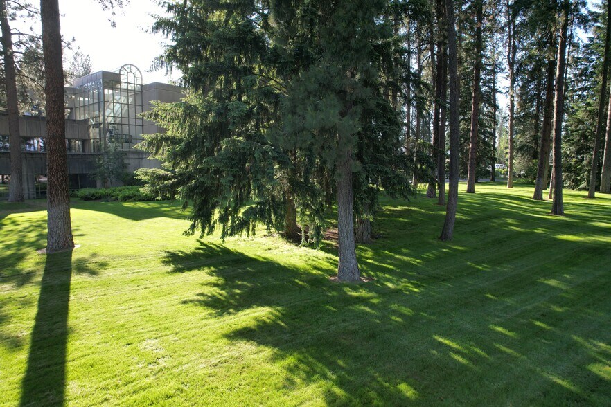 NNA Mineral Dr, Coeur d'Alene, ID à vendre - Photo du bâtiment - Image 3 de 10