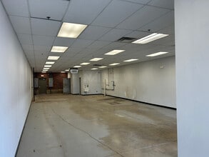 19712-19844 W 130th St, Strongsville, OH for lease Interior Photo- Image 2 of 3