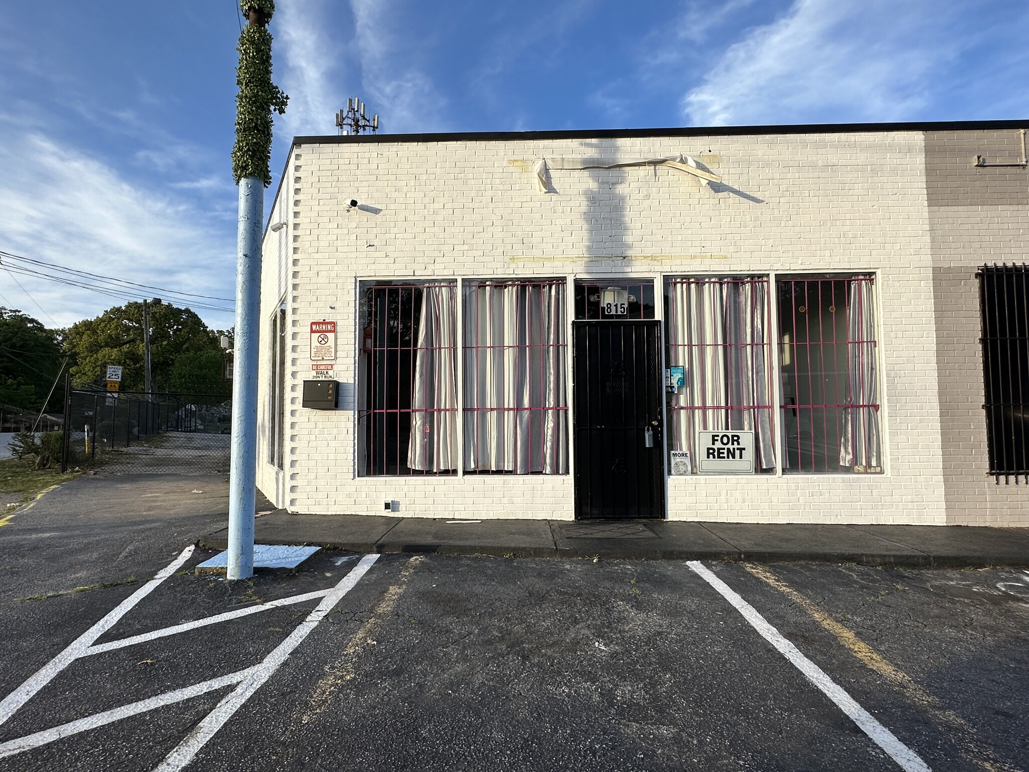 813-815 NW Hollywood Rd, Atlanta, GA for sale Building Photo- Image 1 of 1