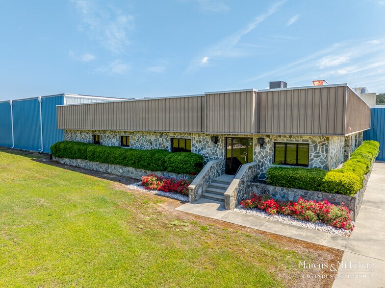 215 S Mullins St, Mullins, SC à vendre - Photo du bâtiment - Image 1 de 10