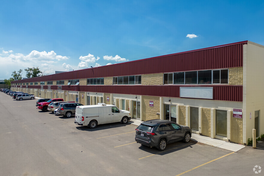 1410 40th Ave NE, Calgary, AB for sale - Building Photo - Image 1 of 5