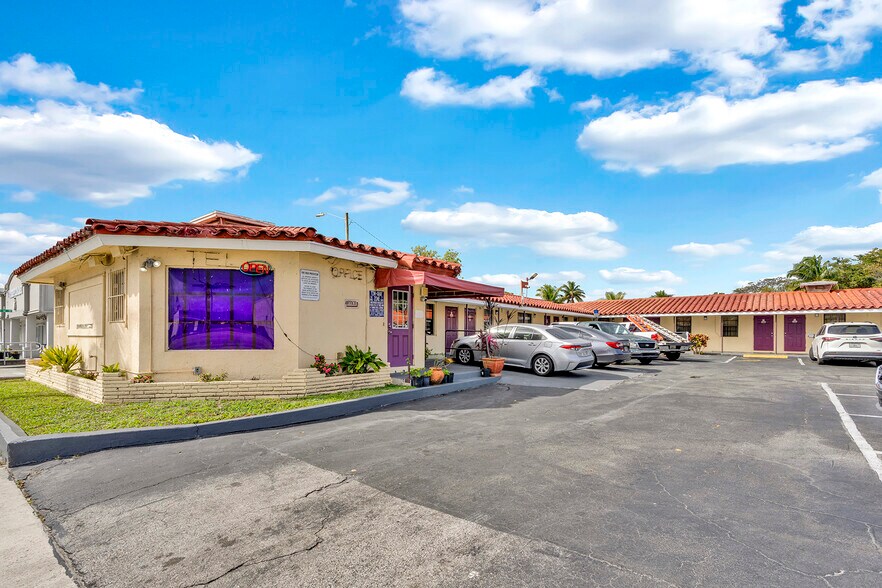 1150 S Federal Hwy, Dania Beach, FL à vendre - Photo du bâtiment - Image 2 de 10