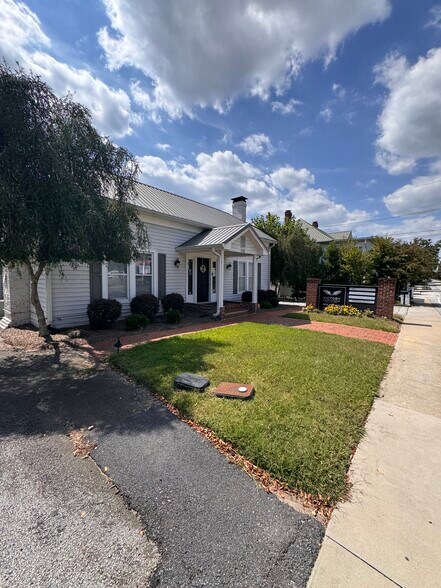 920 Green St, Conyers, GA à louer - Photo du bâtiment - Image 2 de 12